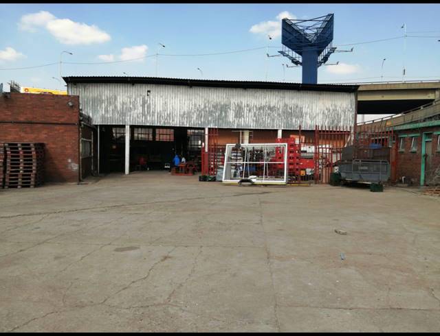568M² WAREHOUSE FOR SALE IN WEMMER